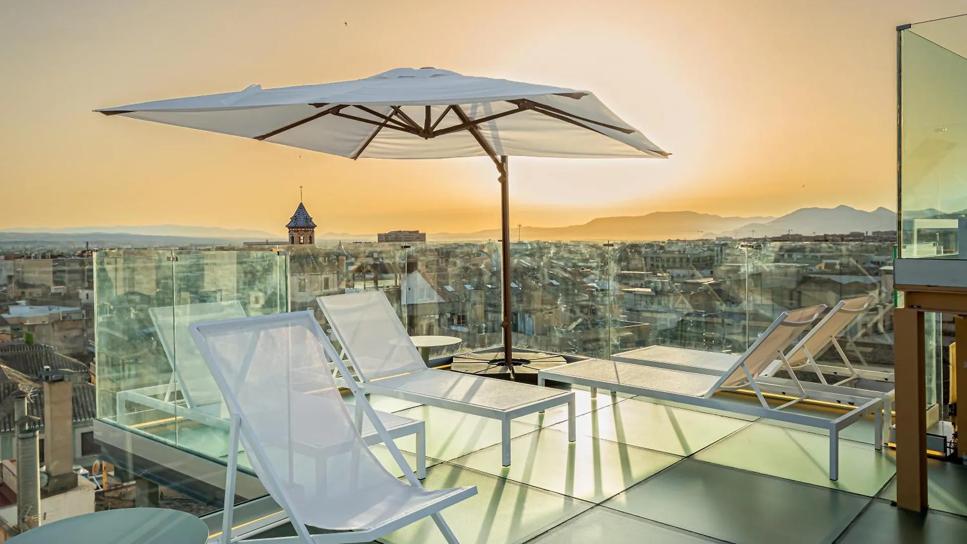 Room Mate Leo Granada Spanien